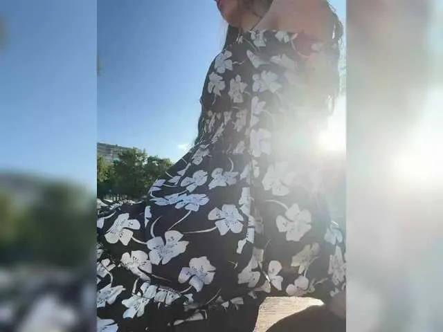 xunybany free chat on liveonude Image 5