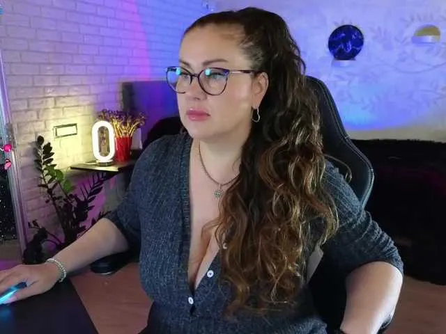 brilliantvictoria free chat on liveonude Image 18