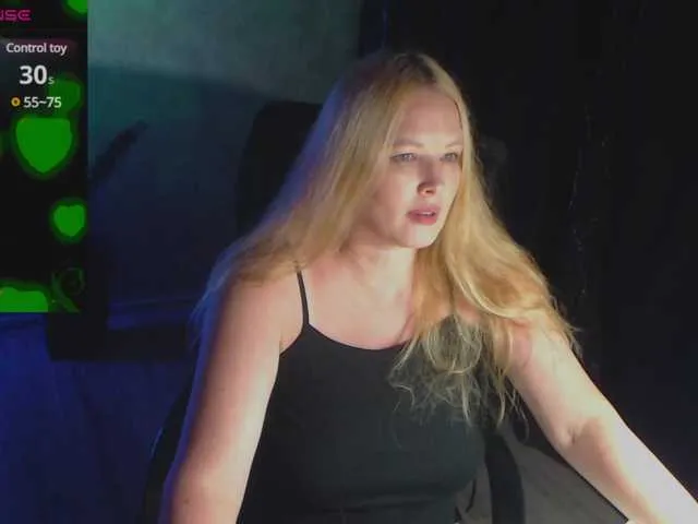 princess_foxxxy1 free chat on liveonude Image 13