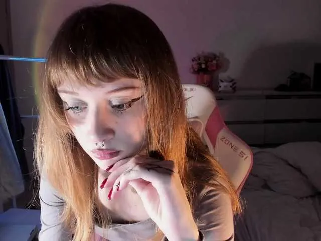 DiamondJo free chat on liveonude Image 10