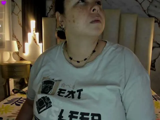 matildamoist free chat on liveonude Image 11