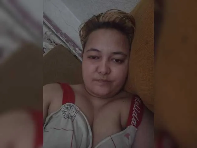 DiamondJo free chat on liveonude Image 14