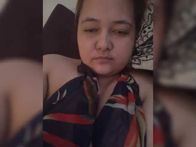 DiamondJo free chat on liveonude Image 16