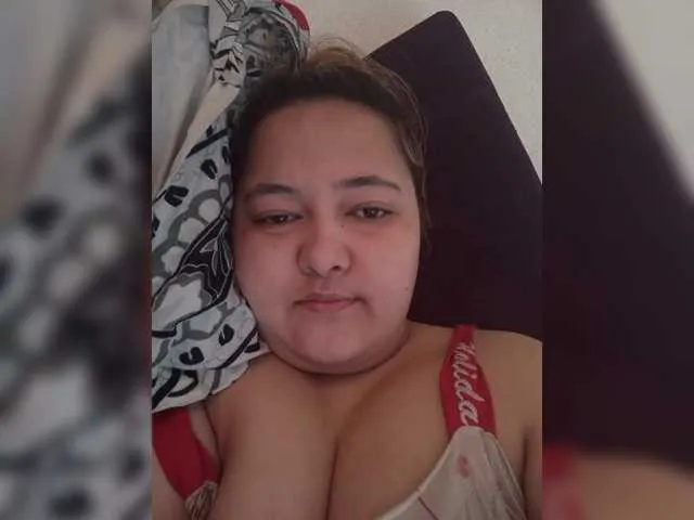 DiamondJo free chat on liveonude Image 18