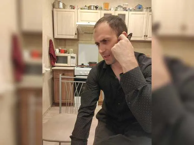 hold-me-tight free chat on liveonude Image 9