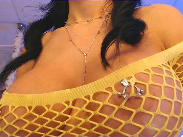 kora__65 free chat on liveonude Image 9