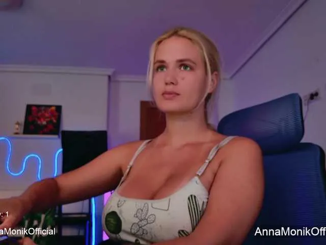 bluemysticlady free chat on liveonude Image 4