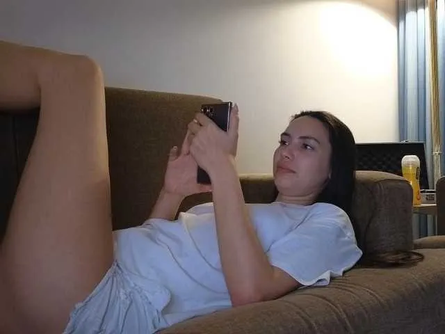 Wild-Angel777 free chat on liveonude Image 10