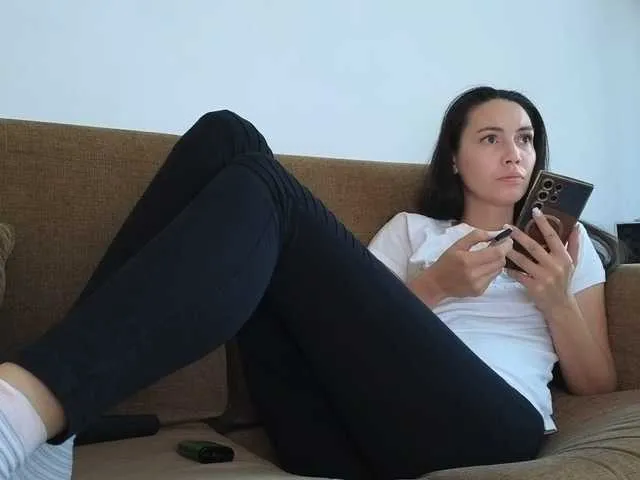 Wild-Angel777 free chat on liveonude Image 14