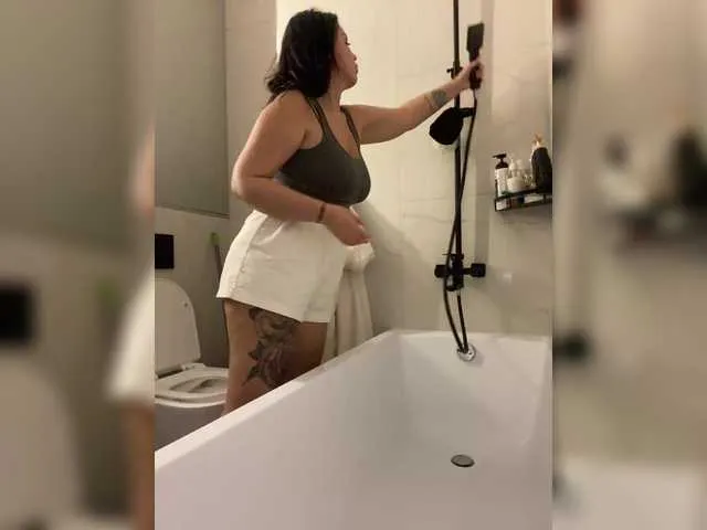 Katyushaa free chat on liveonude Image 4