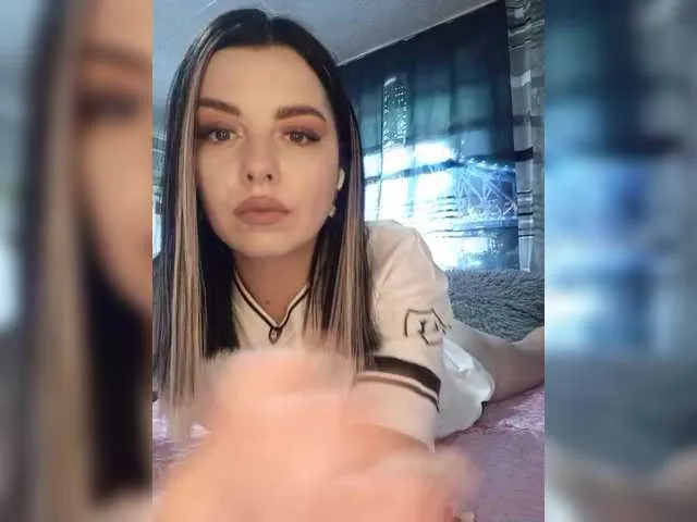 DiamondJo free chat on liveonude Image 8