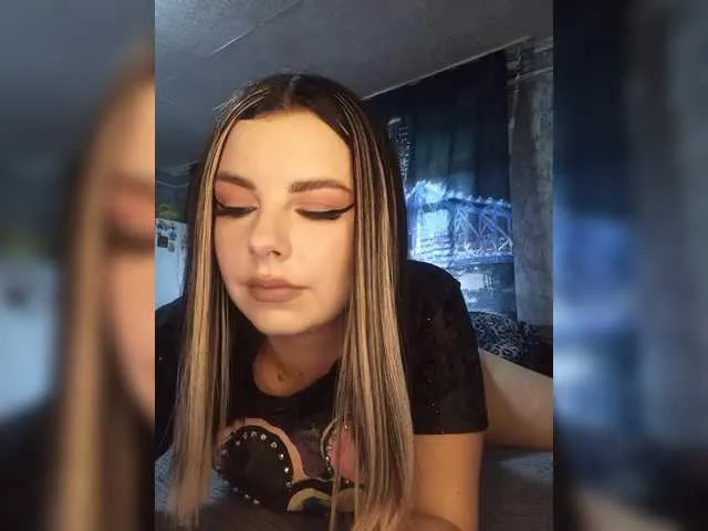 DiamondJo free chat on liveonude Image 9