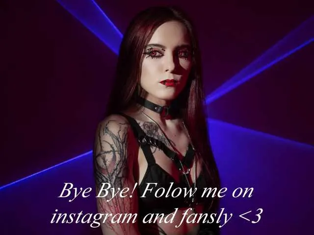 MiaLiaHot free chat on liveonude Image 9