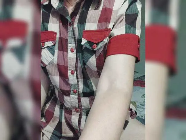 Wild-Angel777 free chat on liveonude Image 2