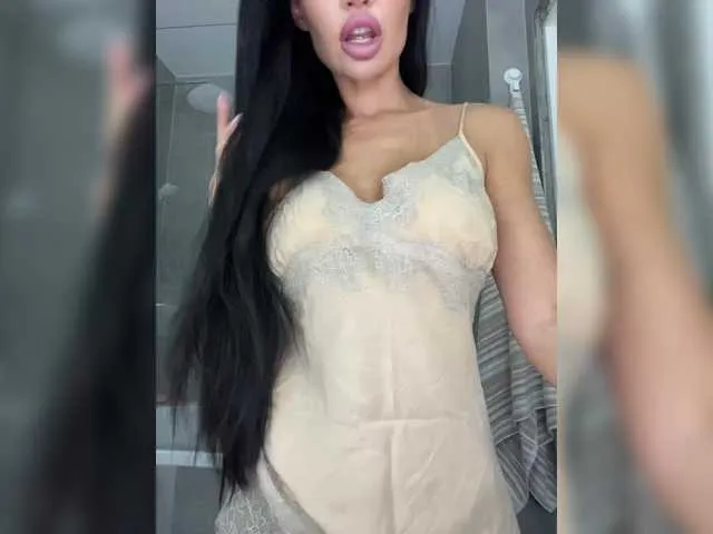 ELENA-XXX free chat on liveonude Image 5