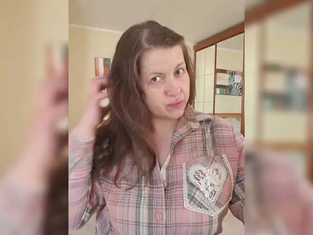 blooming_soul free chat on liveonude Image 6