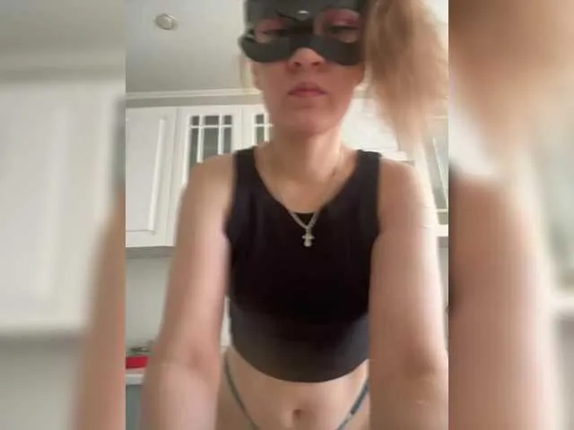 ELENA-XXX free chat on liveonude Image 15