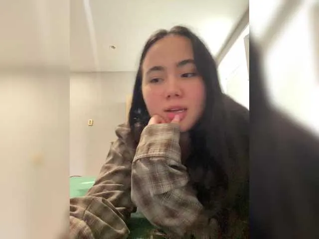 adria_ross free chat on liveonude Image 4