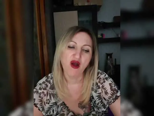 harleyysummers free chat on liveonude Image 4