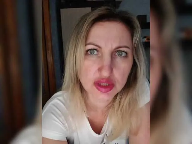 harleyysummers free chat on liveonude Image 7