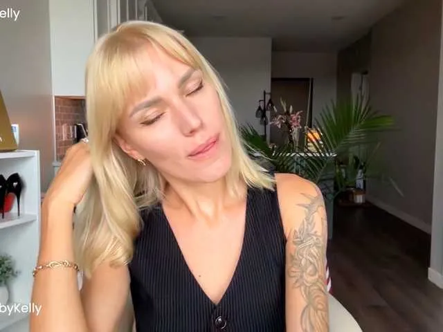 bridgetjean free chat on liveonude Image 2