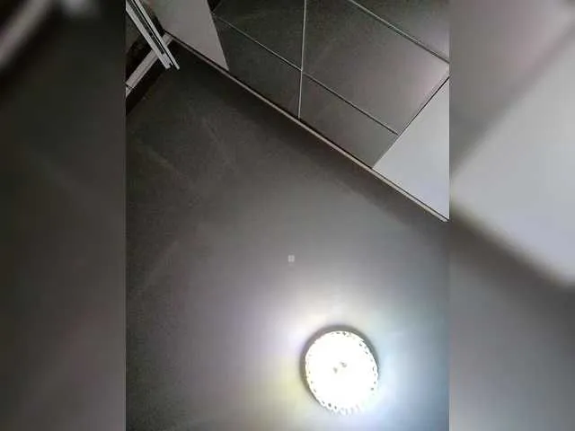 xunybany free chat on liveonude Image 8