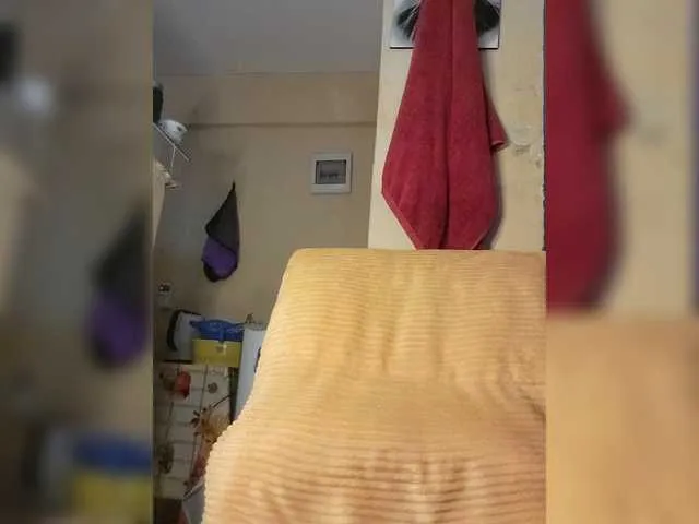 xunybany free chat on liveonude Image 19