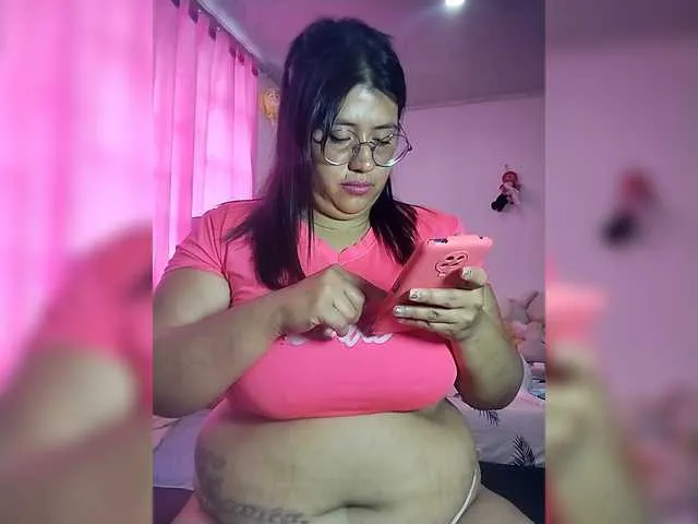 xunybany free chat on liveonude Image 17