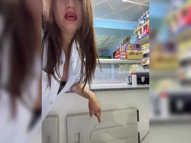 xunybany free chat on liveonude Image 12