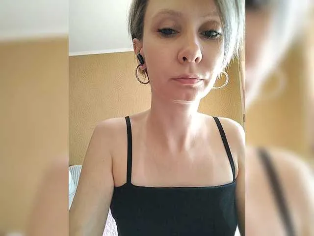 DiamondJo free chat on liveonude Image 19