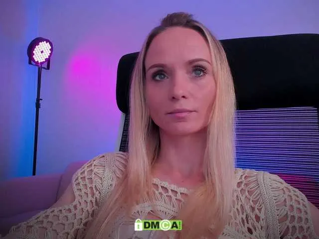 matildamoist free chat on liveonude Image 6