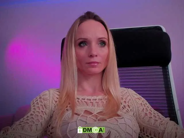 matildamoist free chat on liveonude Image 9