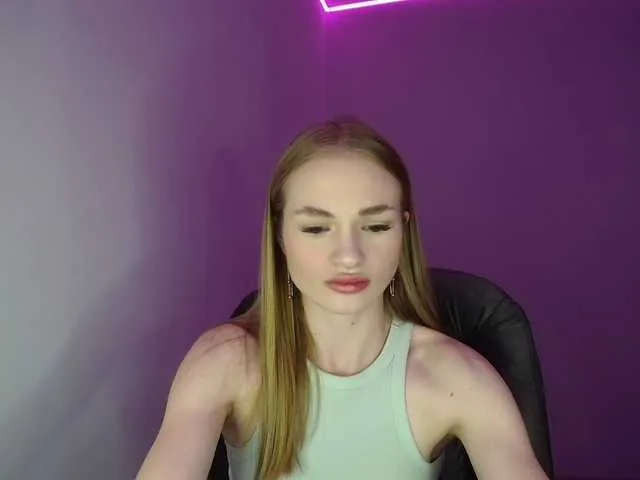 xunybany free chat on liveonude Image 4