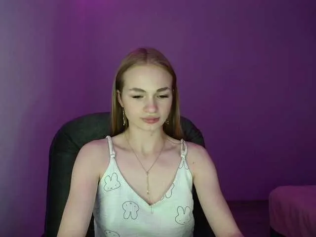 xunybany free chat on liveonude Image 5