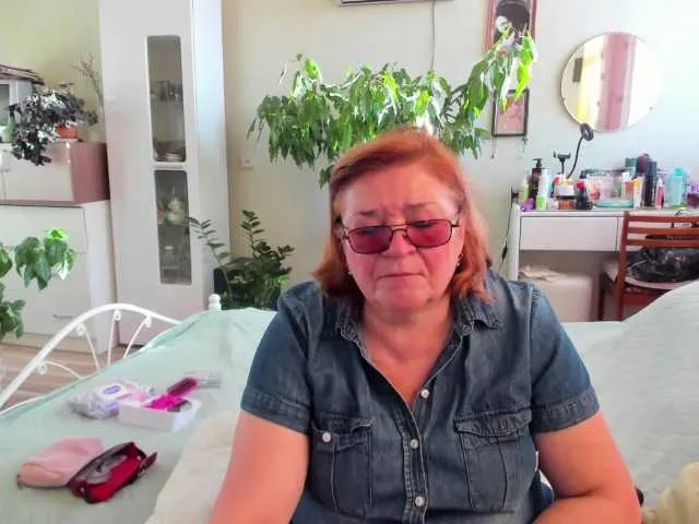 DiamondJo free chat on liveonude Image 19