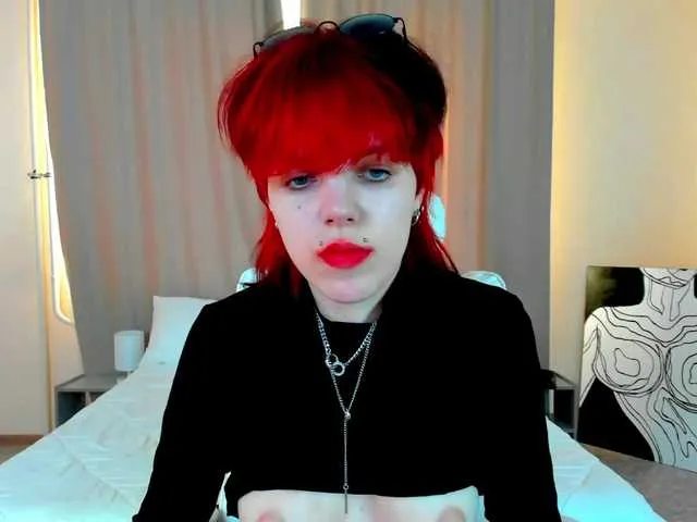 miaknox free chat on liveonude Image 2