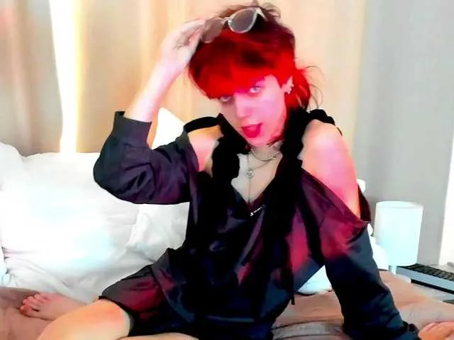 miaknox free chat on liveonude Image 4