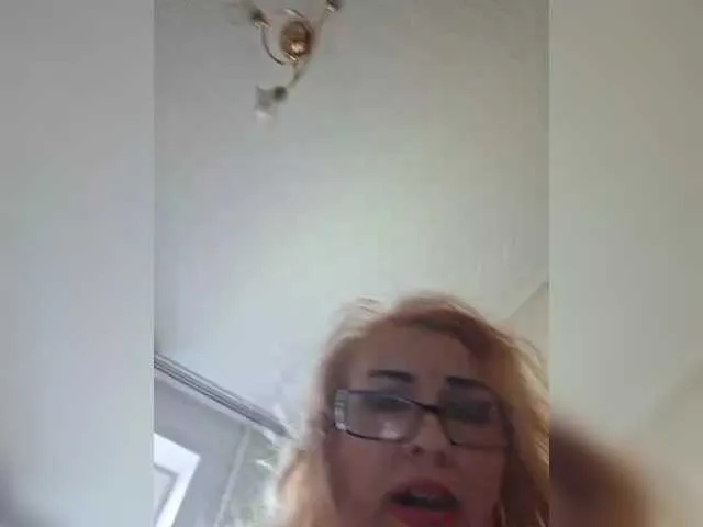 amberdismond free chat on liveonude Image 11