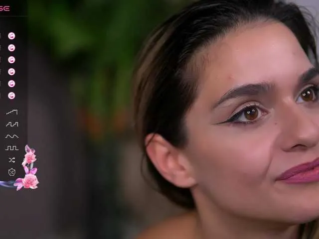 HEYBANANA free chat on liveonude Image 16