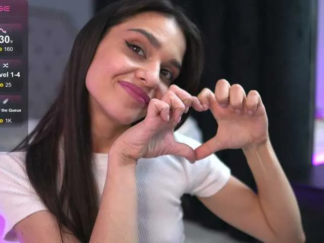 HEYBANANA free chat on liveonude Image 2