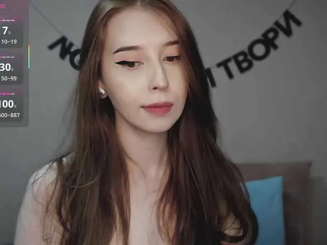 ftmbiggestclit free chat on liveonude Image 13