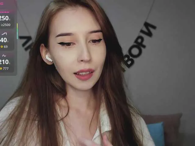 ftmbiggestclit free chat on liveonude Image 17