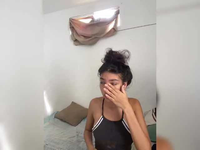 xunybany free chat on liveonude Image 7