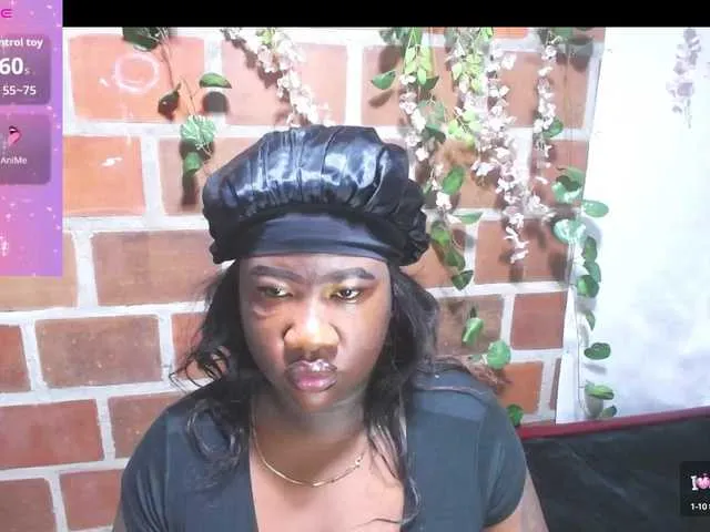 mightylaura free chat on liveonude Image 18