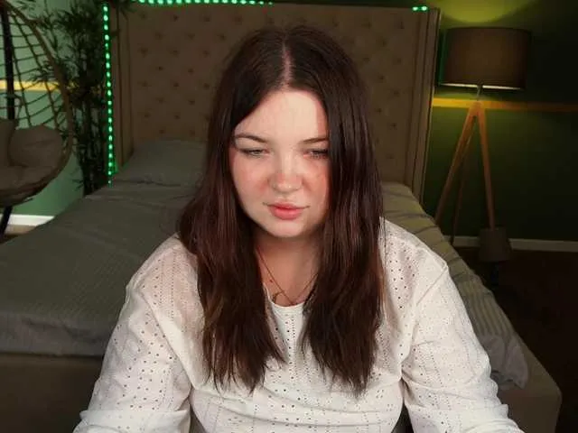 DiamondJo free chat on liveonude Image 2