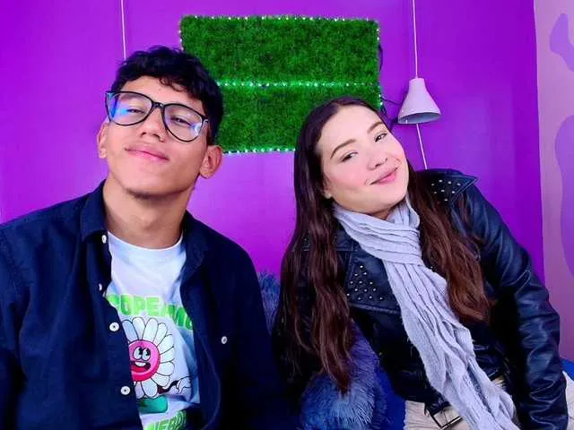 Wild-Angel777 free chat on liveonude Image 4