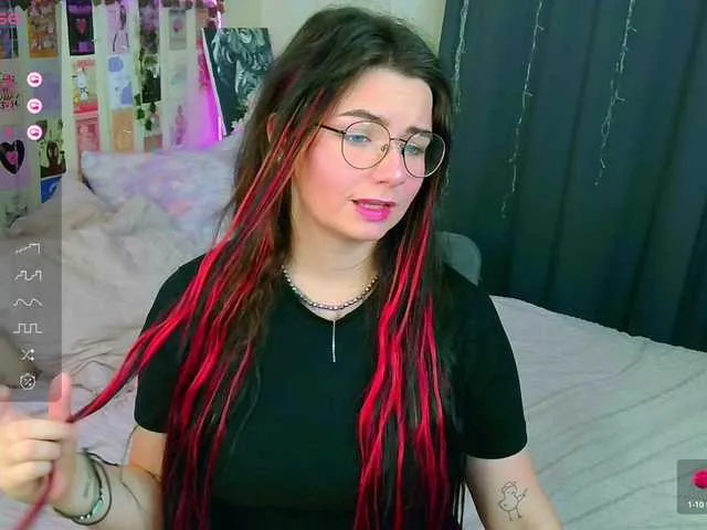 isahot_latin_doll free chat on liveonude Image 13