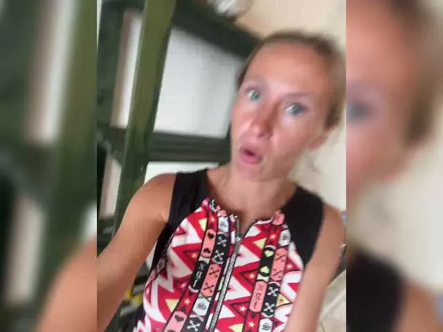 xunybany free chat on liveonude Image 7