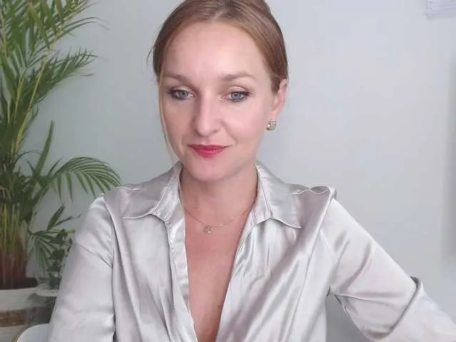 Milana555550 free chat on liveonude Image 18