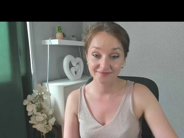 Milana555550 free chat on liveonude Image 6